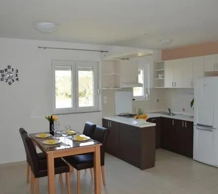 In With Balcony, Air Conditioning, Wi-fi Sveti Filip i Jakov