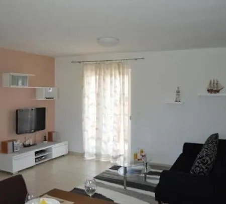 In With Balcony, Air Conditioning, Wi-fi * Sveti Filip i Jakov